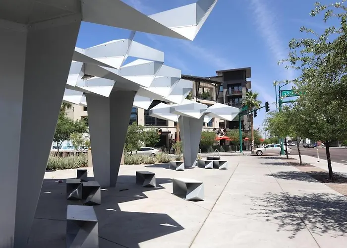 Retro In The Heart Of Dtph - Very Walkable Phoenix